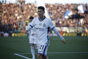 莫雷托：阿斯拉尼无意离开意甲，但目前没有意甲球队报价